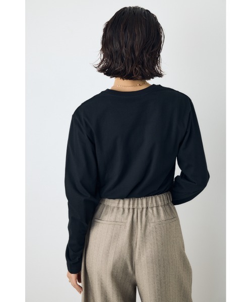 AZUL by moussy(アズールバイマウジー)の「フロッキーロゴロンT 秋服 冬服 春服 長袖 シンプル ロゴT(Tシャツ/カットソー・レディース・オフホワイト/ブラック/チャコールグレー/スモークピンク・FREE)」の17枚目の写真