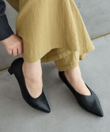《WEB限定》アシンメトリーカットパンプス