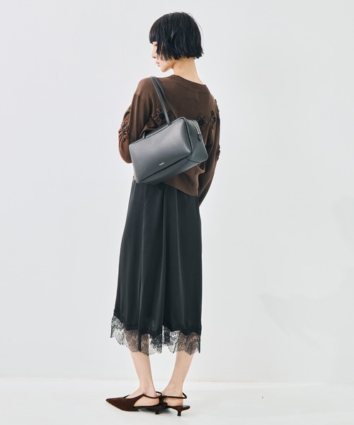 YAHKI(ヤーキ)の「【YAHKI/ヤーキ】《STUDIOUS別注復刻》YH-772/シュリンクレザーボストンバッグ(ボストンバッグ・レディース・ブラック・FREE)」の5枚目の写真