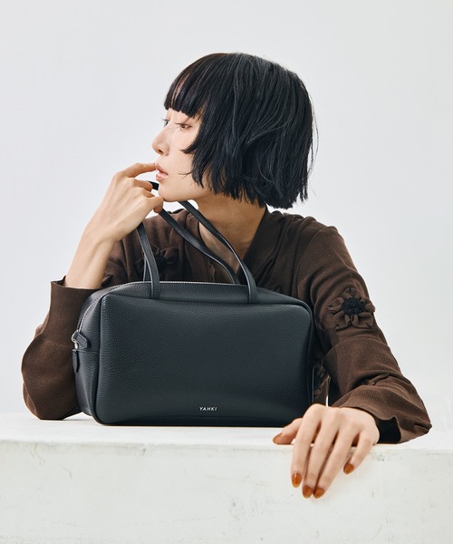 YAHKI(ヤーキ)の「【YAHKI/ヤーキ】《STUDIOUS別注復刻》YH-772/シュリンクレザーボストンバッグ(ボストンバッグ・レディース・ブラック・FREE)」の10枚目の写真