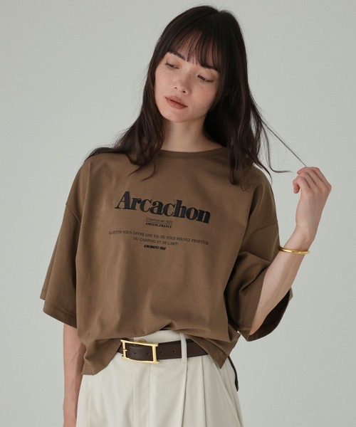BABYLONE（バビロン）の「【La Hutte】刺繍ショートTシャツ（Tシャツ/カットソー・レディース・ブラウン/ホワイト・フリー）」の2枚目の写真
