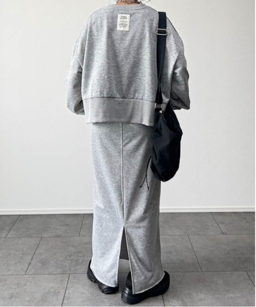 CURA CLOSET（キュラ クローゼット）の「【＠maayuuta コラボ】配色スリーブスウェットライクセットアップ（セットアップ・レディース・チャコールグレー/ブラウン/グレー・フリー）」の22枚目の写真