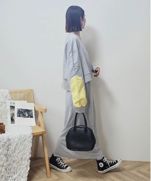 CURA CLOSET（キュラ クローゼット）の「【＠maayuuta コラボ】配色スリーブスウェットライクセットアップ（セットアップ・レディース・チャコールグレー/ブラウン/グレー・フリー）」の18枚目の写真