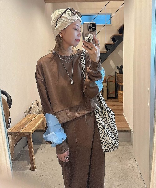 CURA CLOSET（キュラ クローゼット）の「【＠maayuuta コラボ】配色スリーブスウェットライクセットアップ（セットアップ・レディース・チャコールグレー/ブラウン/グレー・フリー）」の11枚目の写真
