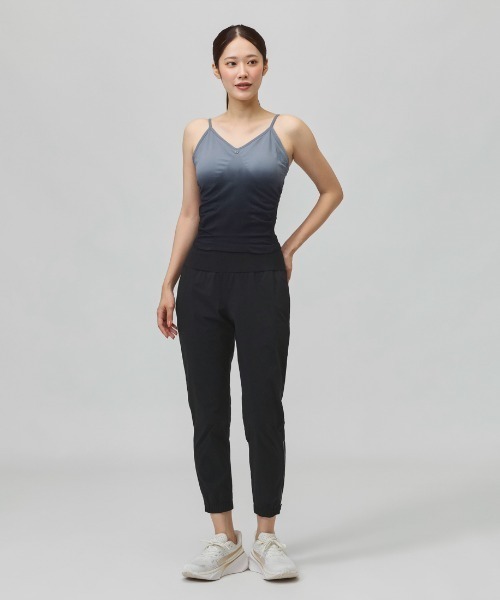 ITZON(イットゾン)の「イットゾン SIGNATURE TANK(キャミソール・レディース・グレー・M-L/S-M)」の3枚目の写真