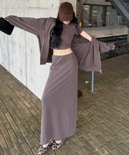 Aelina(エリナ)の「パーカージャケット&ミニスカートセットアップ(セットアップ・レディース・オフホワイト/ブラック/ブラウン・FREE)」の3枚目の写真