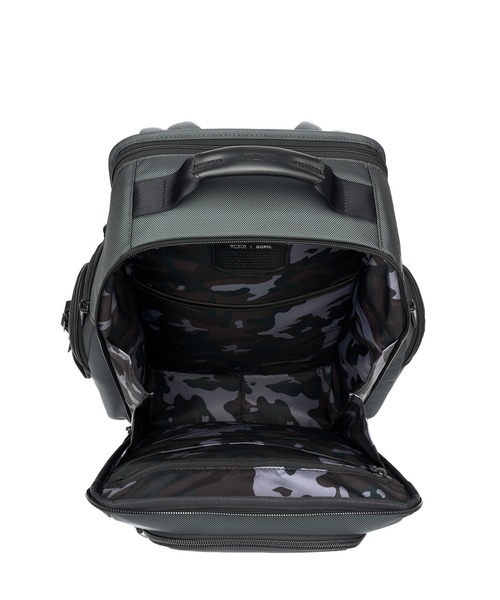 TUMI(トゥミ)の「【TUMI | SOPH.】TUMI ALPHA(アルファ)トゥミ・ブリーフ・パック(A4/PC15インチまで対応)(バックパック/リュック・メンズ・グレー系その他2・FREE)」の4枚目の写真