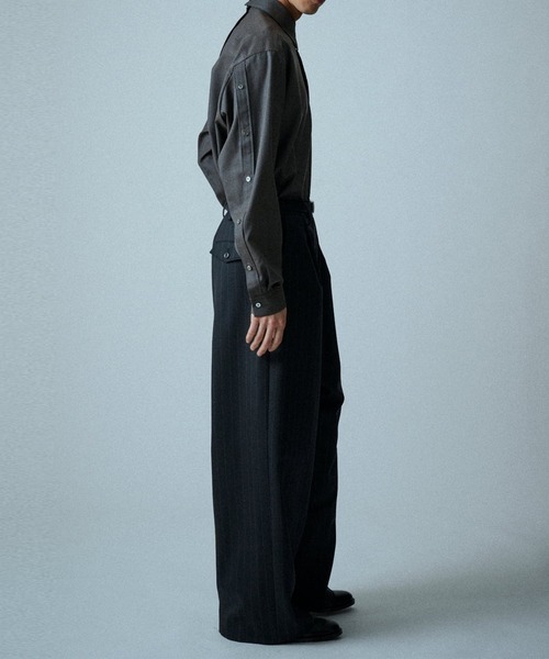 UJOH(ウジョー)の「【UJOH HOMME】Belted Wide Straight PNT(スラックス・メンズ・タン/ブラック・5/4)」の6枚目の写真