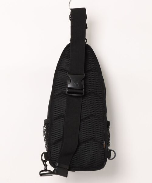 MAKAVELIC(マキャベリック)の「【62】【MAKAVELIC】【10TH ANNIVERSARY】COCOON BODY BAG】(ボディバッグ/ウエストポーチ・メンズ・ブラック・ONE SIZE)」の2枚目の写真