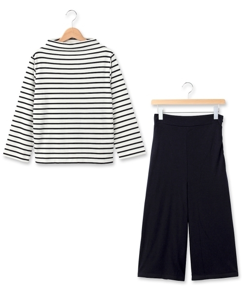 HusHusH(ハッシュアッシュ)の「ボトルネックトップス+ガウチョパンツ(ワンピース・レディース・グリーン/ホワイト/ブルー・02/03)」の1枚目の写真