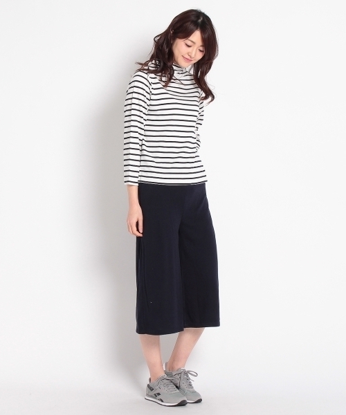 HusHusH(ハッシュアッシュ)の「ボトルネックトップス+ガウチョパンツ(ワンピース・レディース・グリーン/ホワイト/ブルー・02/03)」の12枚目の写真