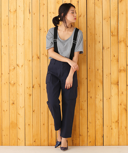 RODEO CROWNS WIDE BOWL（ロデオクラウンズワイドボウル）の「カーゴ パンツ（その他パンツ・レディース・カーキ/ネイビー・MEDIUM/SMALL）」の2枚目の写真