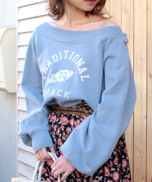 青、パープル系　ボーダー裏毛 PAGEBOY（ページボーイ）の「オフショル裏毛プルオーバー（スウェット