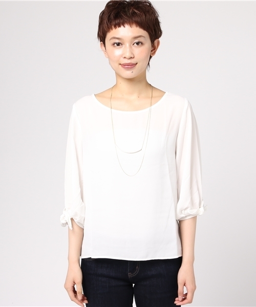 Honeys（ハニーズ）の「アクセ付袖リボンブラウス（シャツ/ブラウス・レディース・オフホワイト/ブラック/ホワイト×レッド/ブルー系その他/ベージュ/ピンク/ホワイト×イエロー・M/L）」の8枚目の写真