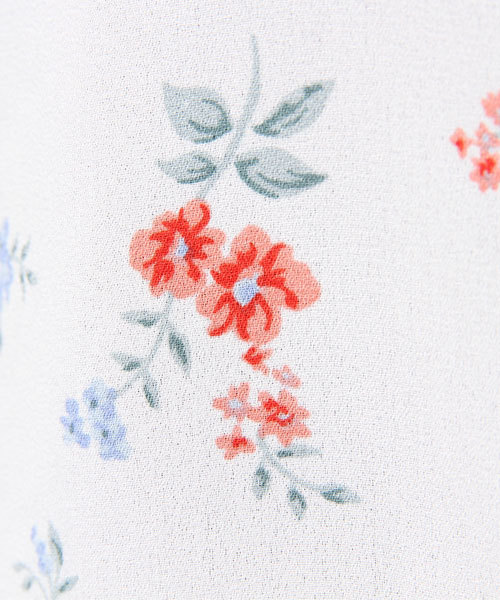 Honeys（ハニーズ）の「アクセ付袖リボンブラウス（シャツ/ブラウス・レディース・オフホワイト/ブラック/ホワイト×レッド/ブルー系その他/ベージュ/ピンク/ホワイト×イエロー・M/L）」の16枚目の写真