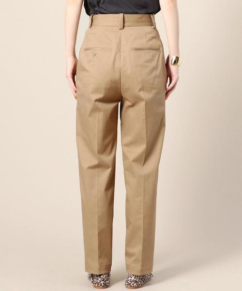 BEAUTY&YOUTH UNITED ARROWS（ビューティーアンドユースユナイテッドアローズ）の「BY チノハイウエストテーパードパンツ ◆（チノパンツ・レディース・ベージュ・MEDIUM/SMALL）」の4枚目の写真