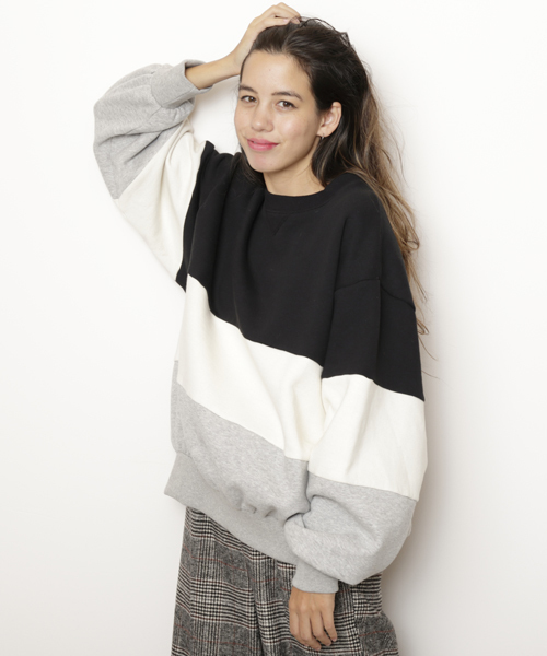 DOUBLE NAME(ダブルネーム)の「ブロッキング裏毛PO(スウェット・レディース・ブラック/レッド/グリーン・FREE)」の5枚目の写真