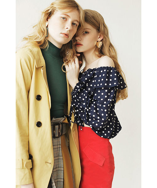 REDYAZEL（レディアゼル）の「【TVオンエアー】２WAYオフショルドットフリルブラウス（シャツ/ブラウス・レディース・ホワイト系その他/ブラック系その他/ブルー系その他・FREE/SMALL）」の8枚目の写真