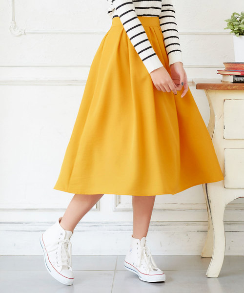 KOBE LETTUCE（コウベレタス）の「選べる2丈タックフレアスカート（スカート・レディース・ブラック/ネイビー/レッド/オフホワイト/サックスブルー/イエロー/グレー系その他/グリーン系その他/キャメル/プラム/グリーン/ピンク/モスグリーン/パープル/ブラウン/シルバー/ブルー系その他/ピンク系その他/ベージュ/アイボリー/オレンジ・FREE/ｼｮｰﾄ/ﾛﾝｸﾞ）」の15枚目の写真