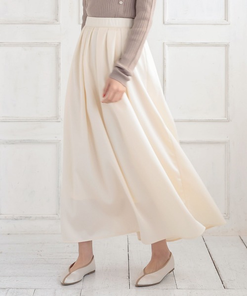 KOBE LETTUCE（コウベレタス）の「選べる2丈タックフレアスカート（スカート・レディース・ブラック/ネイビー/レッド/オフホワイト/サックスブルー/イエロー/グレー系その他/グリーン系その他/キャメル/プラム/グリーン/ピンク/モスグリーン/パープル/ブラウン/シルバー/ブルー系その他/ピンク系その他/ベージュ/アイボリー/オレンジ・FREE/ｼｮｰﾄ/ﾛﾝｸﾞ）」の3枚目の写真