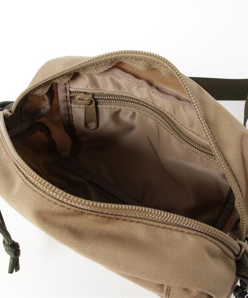 BRIEFING（ブリーフィング）の「JOINT 2WAY ZIP TOP / ジョイント 2ウェイ ジップトップ（ショルダーバッグ・レディース・ブラック/ホワイト/カモフラージュ/ブラウン系カモフラージュ/ベージュ系その他・FREE）」の7枚目の写真