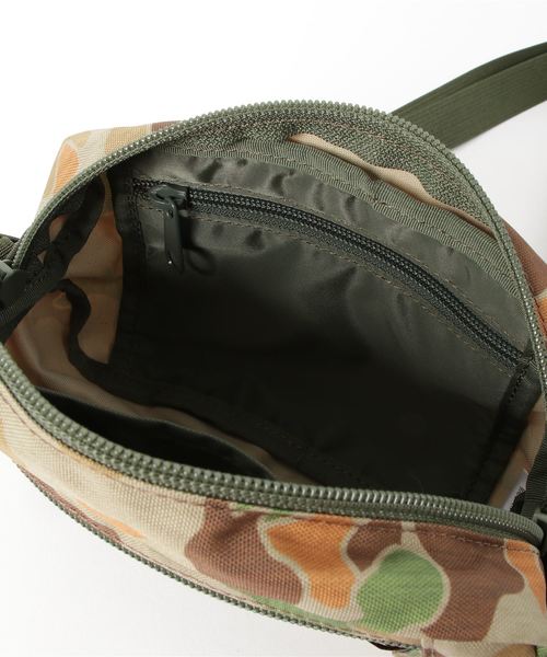 BRIEFING（ブリーフィング）の「JOINT 2WAY ZIP TOP / ジョイント 2ウェイ ジップトップ（ショルダーバッグ・レディース・ブラック/ホワイト/カモフラージュ/ブラウン系カモフラージュ/ベージュ系その他・FREE）」の6枚目の写真