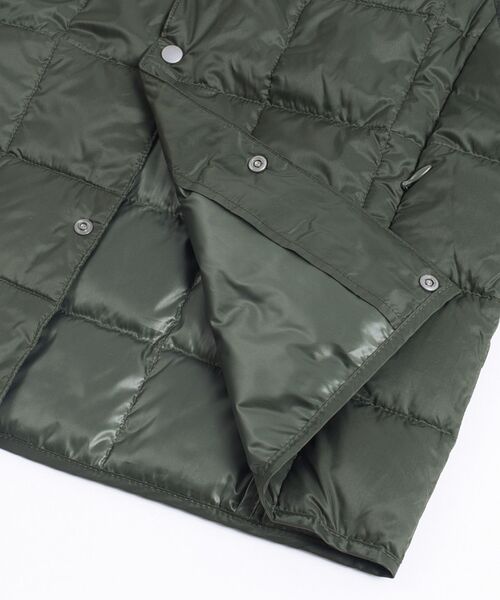 TAION(タイオン)の「【WEB限定】TAION:キッズ ダウン ベスト(100~140cm)(ダウンベスト・キッズ・ブラック/ベージュ/グリーン/ネイビー/レッド・100/110/120/130/140)」の10枚目の写真