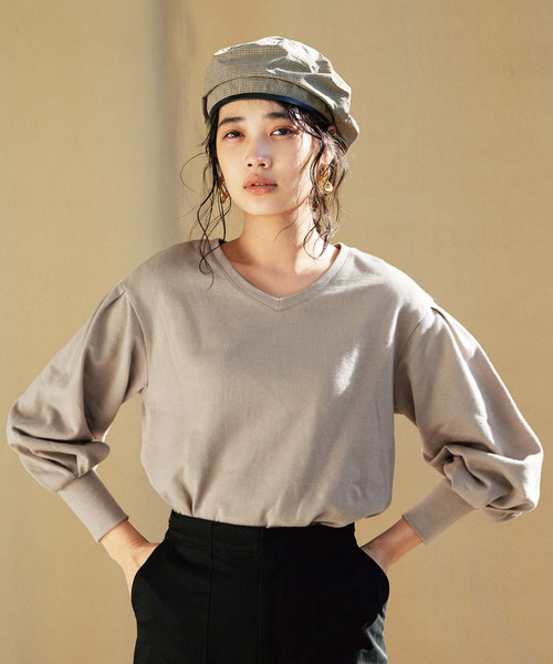 IEDIT(イディット)の「IEDIT コットン100%のVネックスウェットトップス(スウェット・レディース・ベージュ/ネイビー/ピンク/ブルーグリーン/マスタード/カーキ/グレー/チャコールグレー・SMALL/MEDIUM/LARGE/X-LARGE/XX-LARGE)」の3枚目の写真