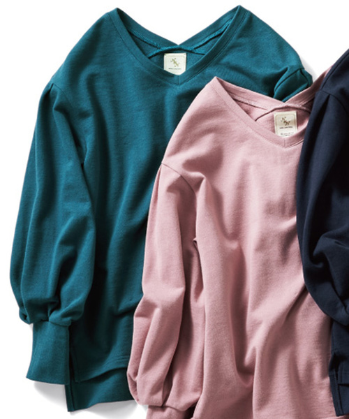 IEDIT(イディット)の「IEDIT コットン100%のVネックスウェットトップス(スウェット・レディース・ベージュ/ネイビー/ピンク/ブルーグリーン/マスタード/カーキ/グレー/チャコールグレー・SMALL/MEDIUM/LARGE/X-LARGE/XX-LARGE)」の6枚目の写真