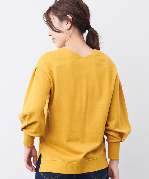 IEDIT(イディット)の「IEDIT コットン100%のVネックスウェットトップス(スウェット・レディース・ベージュ/ネイビー/ピンク/ブルーグリーン/マスタード/カーキ/グレー/チャコールグレー・SMALL/MEDIUM/LARGE/X-LARGE/XX-LARGE)」の14枚目の写真