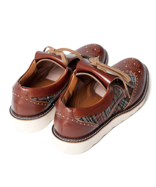 glamb(グラム)の「Floyd check sneakers(スニーカー・メンズ・ブラック/ブラウン/キャメル・1/2/3/4)」の15枚目の写真