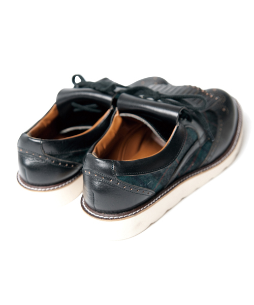 glamb(グラム)の「Floyd check sneakers(スニーカー・メンズ・ブラック/ブラウン/キャメル・1/2/3/4)」の16枚目の写真