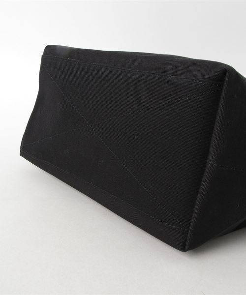 Calvin Klein Jeans Accessory（カルバン・クラインジーンズアクセサリー）の「ロゴ プリント トート バッグ（トートバッグ・レディース・ブラック/ホワイト系その他/ブラック系その他・FREE）」の5枚目の写真