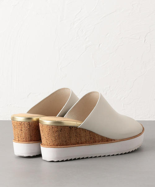 ODETTE E ODILE(オデットエオディール)の「OFC プレーンミュールウェッジ サンダル65(サンダル・レディース・ベージュ/ホワイト/ブラック/シルバー・35/37/36)」の11枚目の写真