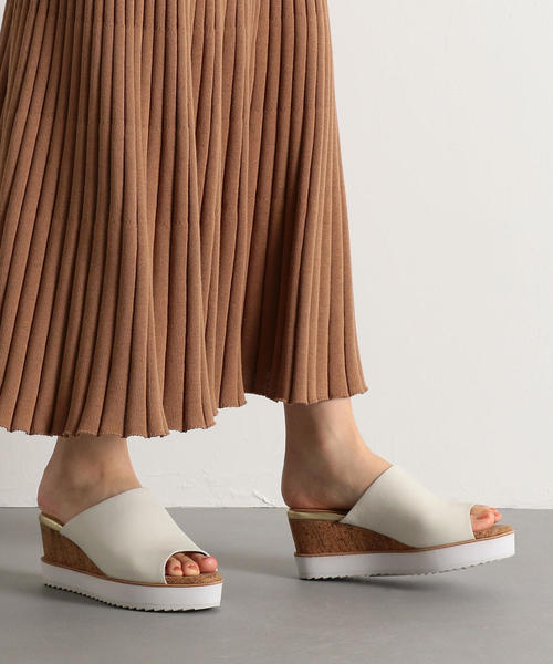 ODETTE E ODILE(オデットエオディール)の「OFC プレーンミュールウェッジ サンダル65(サンダル・レディース・ベージュ/ホワイト/ブラック/シルバー・35/37/36)」の15枚目の写真