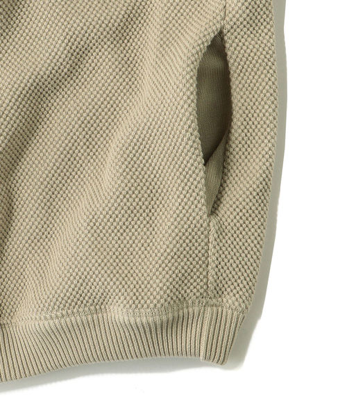 crepuscule（クレプスキュール）の「crepuscule: 【エクスクルーシブ】 Vネック カーディガン（カーディガン/ボレロ・メンズ・ベージュ/カーキ・1/2）」の5枚目の写真