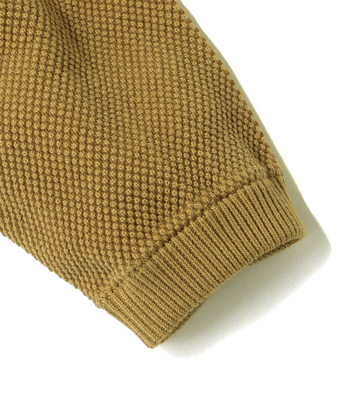 crepuscule（クレプスキュール）の「crepuscule: 【エクスクルーシブ】 Vネック カーディガン（カーディガン/ボレロ・メンズ・ベージュ/カーキ・1/2）」の4枚目の写真