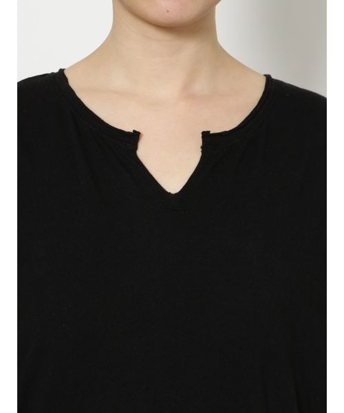 Ungrid(アングリッド)の「ネックカットスリットワンピース(ワンピース・レディース・オフホワイト/ブルー/ブラック/レッド・FREE)」の11枚目の写真