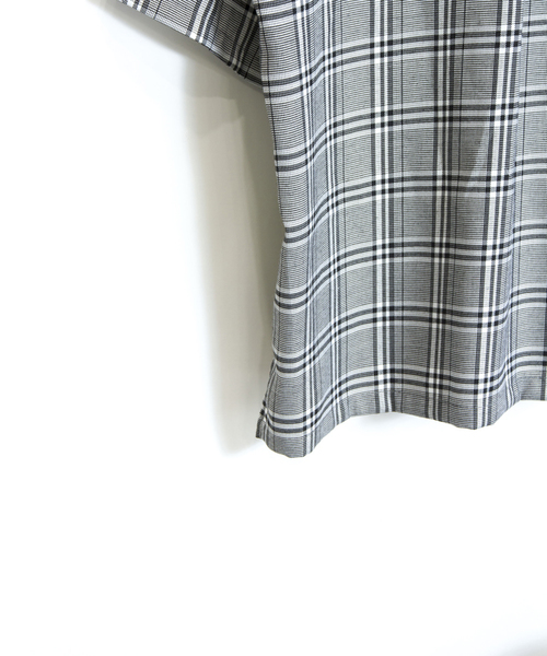 Luv maison（ラブメゾン）の「グレンチェックスタンドジップ 半袖シャツ（シャツ/ブラウス・メンズ・グレー・L/M）」の5枚目の写真