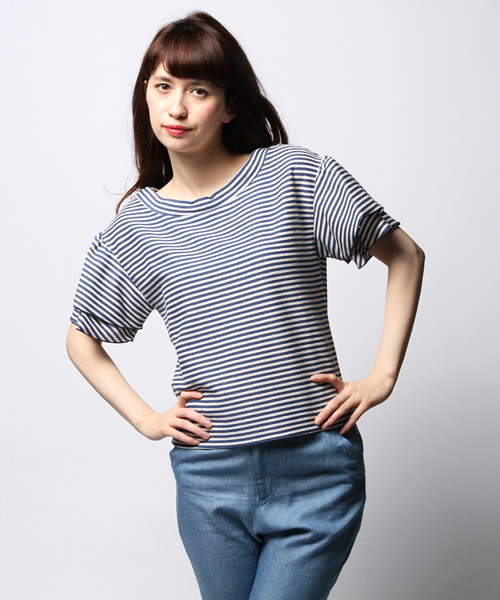 ROSE BUD（ローズバッド）の「LCTT-141120 C/N RUFFLE/S P/O（Tシャツ/カットソー・レディース・ホワイト/ネイビー/ホワイト×イエロー/ホワイト×ブルー/ブルー/レッド/ホワイト×ブラック・ONE SIZE）」の6枚目の写真