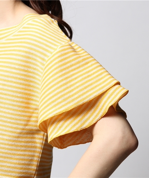 ROSE BUD（ローズバッド）の「LCTT-141120 C/N RUFFLE/S P/O（Tシャツ/カットソー・レディース・ホワイト/ネイビー/ホワイト×イエロー/ホワイト×ブルー/ブルー/レッド/ホワイト×ブラック・ONE SIZE）」の14枚目の写真