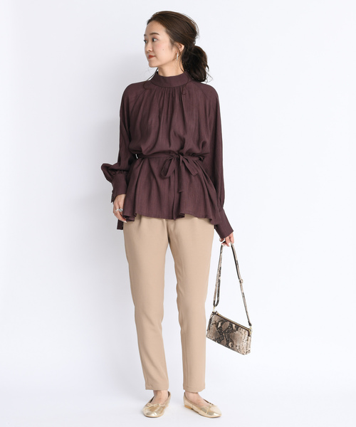 DouDou（ドゥドゥ）の「ハイネックボリュームBL（シャツ/ブラウス・レディース・ベージュ/ブラウン・FREE）」の6枚目の写真