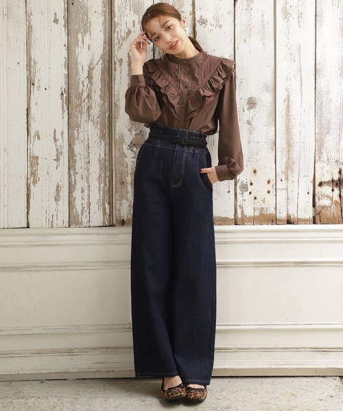 one after another NICE CLAUP(ワンアフターアナザーナイスクラップ)の「プチハイネックフリルブラウス(シャツ/ブラウス・レディース・アイボリー/ブラウン/モカ・FREE)」の8枚目の写真