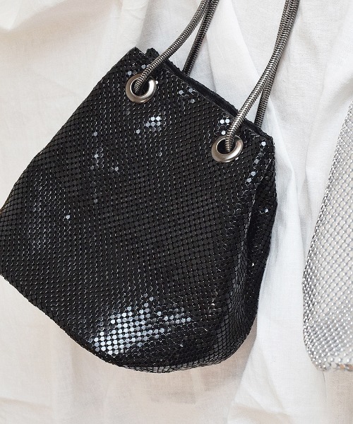 Marient(マリエント)の「2WAYメタリックミニバッグ/ショルダーバッグ(ショルダーバッグ・レディース・シルバー/ブラック・FREE)」の9枚目の写真