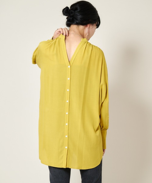 SHENERY(シーナリー)の「2WAYギャザーチュニックブラウス(シャツ/ブラウス・レディース・ブラック/オフホワイト/イエロー・FREE)」の7枚目の写真