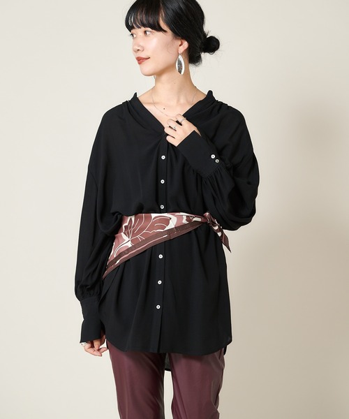 SHENERY(シーナリー)の「2WAYギャザーチュニックブラウス(シャツ/ブラウス・レディース・ブラック/オフホワイト/イエロー・FREE)」の17枚目の写真
