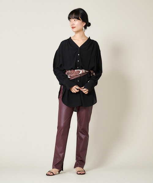 SHENERY(シーナリー)の「2WAYギャザーチュニックブラウス(シャツ/ブラウス・レディース・ブラック/オフホワイト/イエロー・FREE)」の21枚目の写真