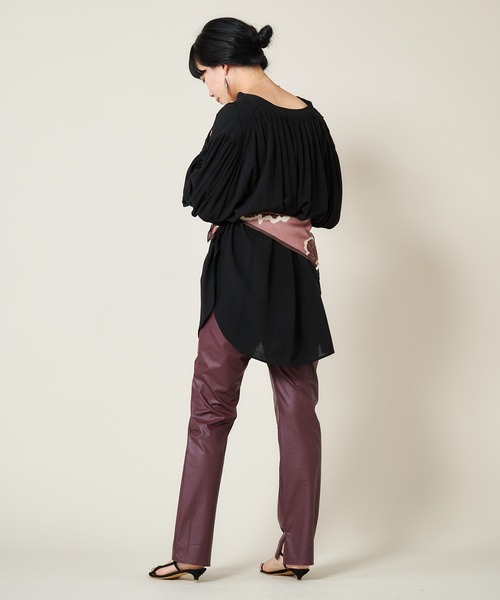 SHENERY(シーナリー)の「2WAYギャザーチュニックブラウス(シャツ/ブラウス・レディース・ブラック/オフホワイト/イエロー・FREE)」の19枚目の写真