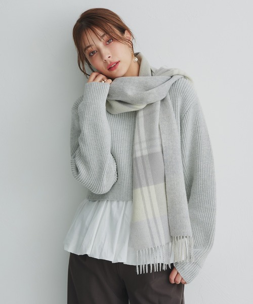 macocca（マコッカ）の「内モンゴル産 カシミヤ100％ チェック リバーシブル マフラー（マフラー・レディース・ブラウン/グレー/レッド/ブルー/アイボリー/ブラック/ピンク/パープル/ライトピンク/サックスブルー/ターコイズブルー/ライトグレー/ベージュ/グレー系その他/ブラウン系その他/イエロー・FREE）」の21枚目の写真