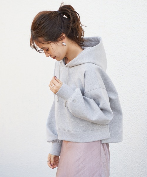 one after another NICE CLAUP(ワンアフターアナザーナイスクラップ)の「ショートパーカー(パーカー・レディース・ブラック/グレー/ピンク/アイボリー/ピンクベージュ・FREE)」の11枚目の写真